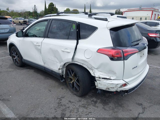 Toyota RAV4 SE 2016 JTMNFREV0GJ070809 Image 3