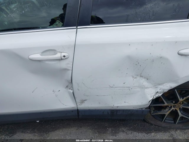 Toyota RAV4 SE 2016 JTMNFREV0GJ070809 Image 6