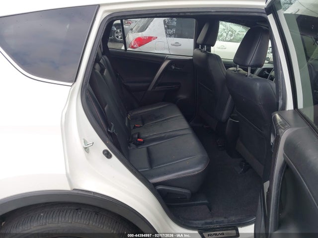 Toyota RAV4 SE 2016 JTMNFREV0GJ070809 Image 8