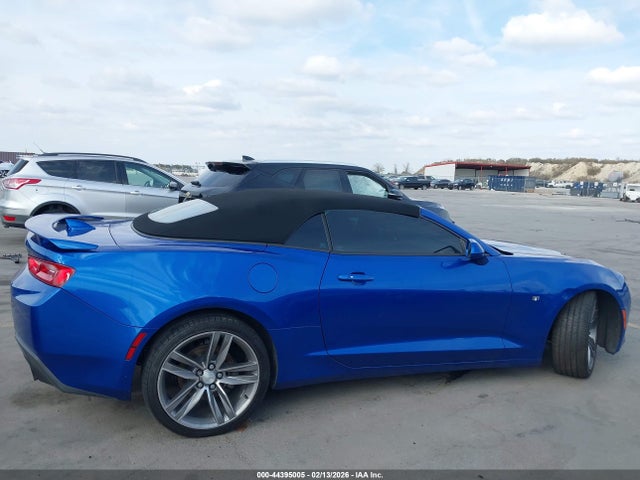 1G1FB3DX1H0213637 Chevrolet Camaro 1lt