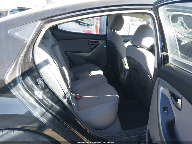 5NPDH4AE8EH471075 Hyundai ELANTRA SE