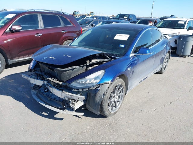 Tesla Model 3 Long Range/mid Range 2018 5YJ3E1EA6JF160134 Image 2