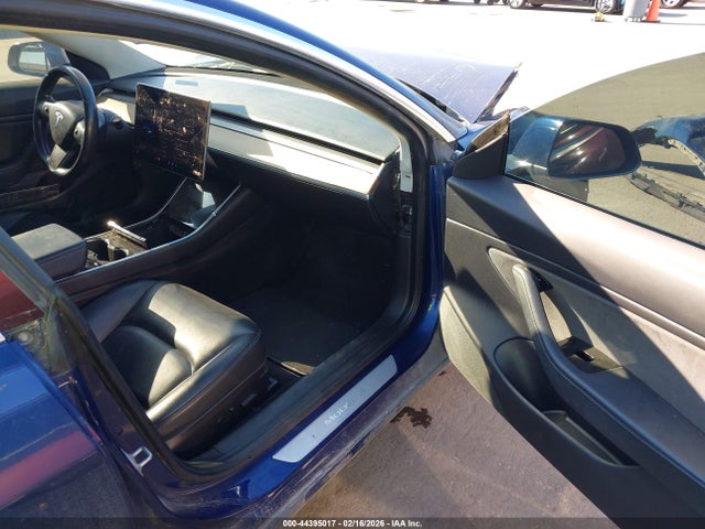 Tesla Model 3 Long Range/mid Range 2018 5YJ3E1EA6JF160134 Image 5