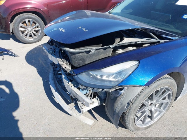 Tesla Model 3 Long Range/mid Range 2018 5YJ3E1EA6JF160134 Image 6