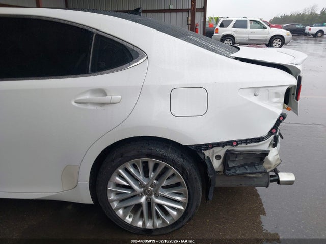 JTHBK1GG8E2129447 Lexus ES 350