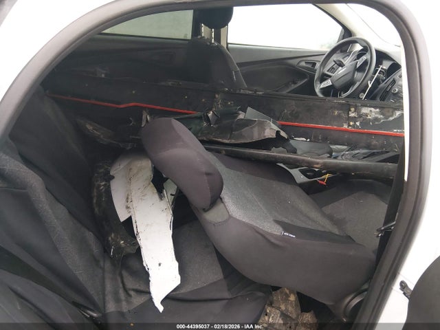 Ford FOCUS S 2015 1FADP3E26FL338038 Image 8