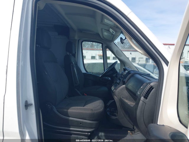 2019 Ram Promaster 1500 Low Roof 136 Wb მანქანა იყიდება აუქციონზე, vin: 3C6TRVAG7KE536702, აუქციონის ნომერი: 44395049
