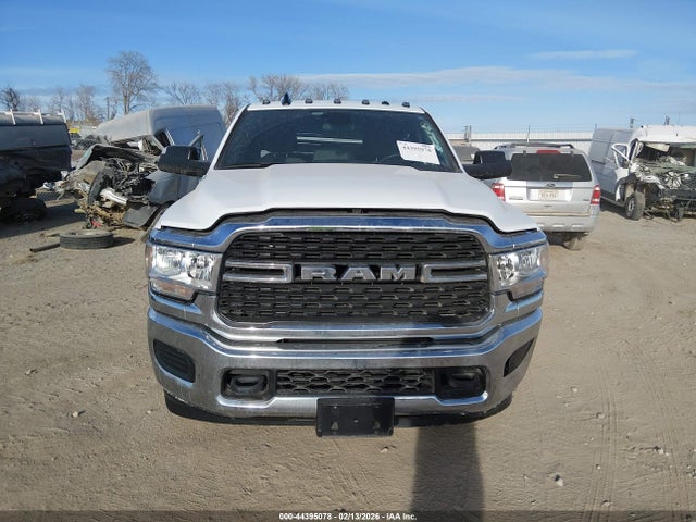 2022 Ram 3500 Big Horn  4x4 8' Box მანქანა იყიდება აუქციონზე, vin: 3C63RRHL5NG397155, აუქციონის ნომერი: 44395078