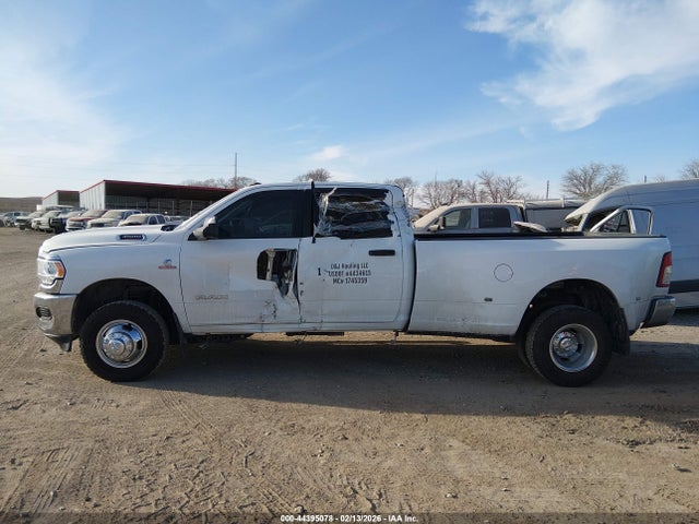 2022 Ram 3500 Big Horn  4x4 8' Box მანქანა იყიდება აუქციონზე, vin: 3C63RRHL5NG397155, აუქციონის ნომერი: 44395078