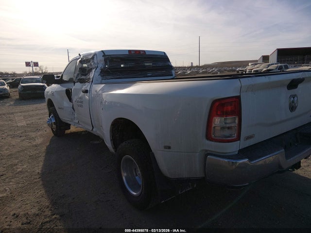 2022 Ram 3500 Big Horn  4x4 8' Box მანქანა იყიდება აუქციონზე, vin: 3C63RRHL5NG397155, აუქციონის ნომერი: 44395078