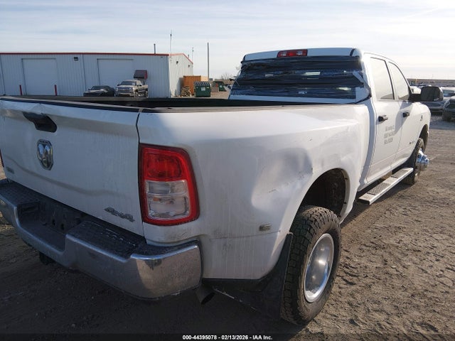 2022 Ram 3500 Big Horn  4x4 8' Box მანქანა იყიდება აუქციონზე, vin: 3C63RRHL5NG397155, აუქციონის ნომერი: 44395078