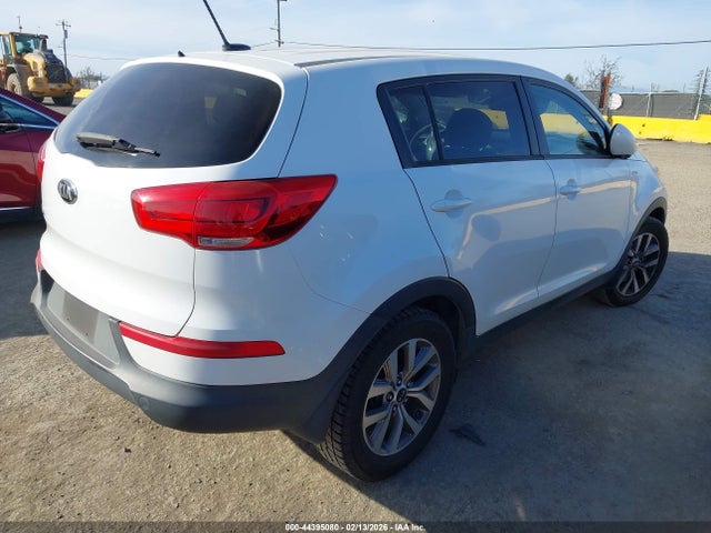 KIA Sportage Lx 2015 KNDPBCAC0F7704816 Image 4