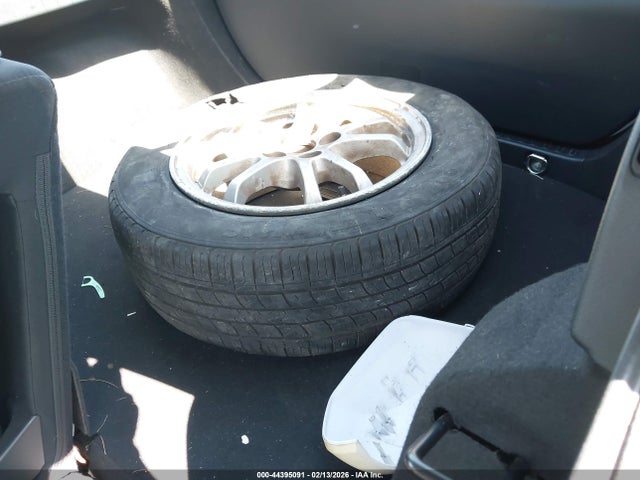 JTDKAMFU5M3149841 Toyota Prius Le