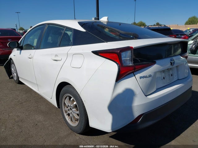 JTDKAMFU5M3149841 Toyota Prius Le