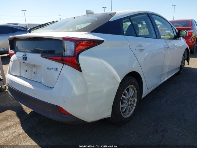 JTDKAMFU5M3149841 Toyota Prius Le