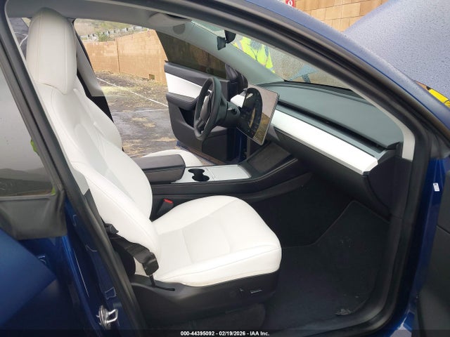 2021 TESLA MODEL Y 5YJYGDEE3MF287691 Photo 4