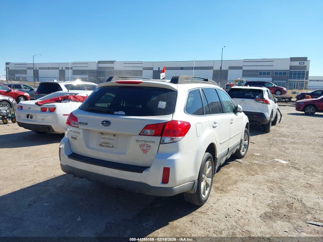 Aukcja sprzedaży 2013 Subaru Outback 2.5i Premium, vin: 4S4BRCBC0D3303805, numer aukcji: 44395109