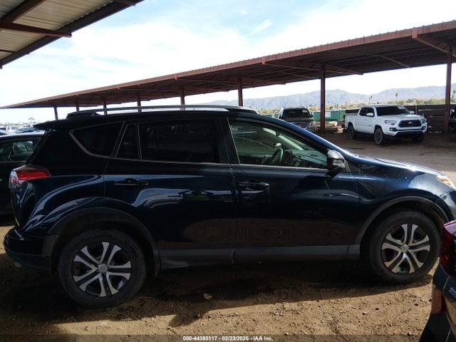 JTMBFREV0JJ239351 Toyota RAV4 LE
