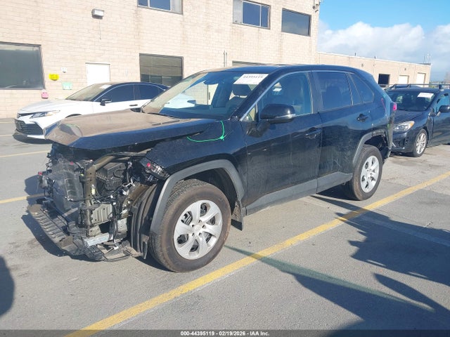2T3G1RFV3SW518413 Toyota RAV4 LE