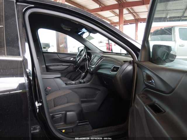 2GNAXKEX6J6223967 Chevrolet EQUINOX LT