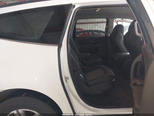 1GNKVHKD6GJ269348 Chevrolet Traverse 2lt