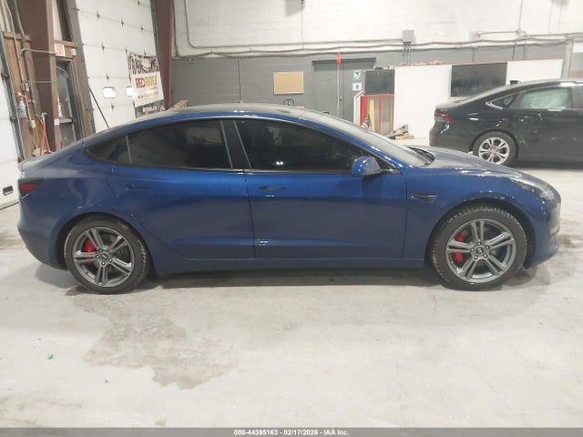 5YJ3E1EC2MF084188 Tesla Model 3 Performance Dual Motor All-wheel Drive
