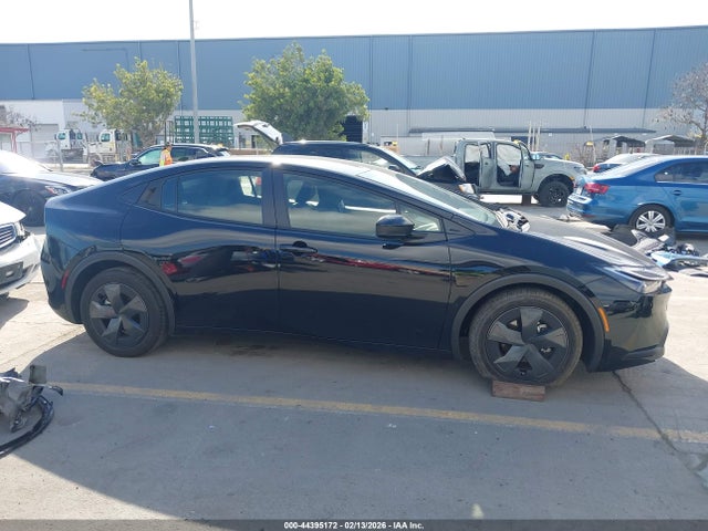 JTDACAAU4R3047448 Toyota Prius Le