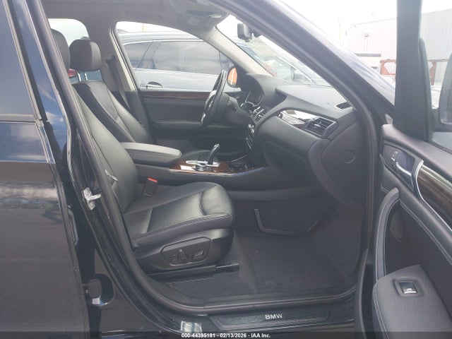 2015 BMW X3 5UXWX7C58F0K33332 Photo 4