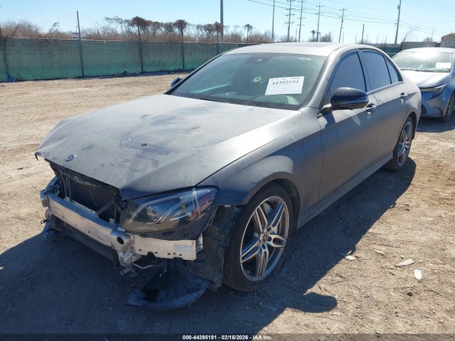 2019 MERCEDES-BENZ E 300 WDDZF4JB7KA508868 Photo 1