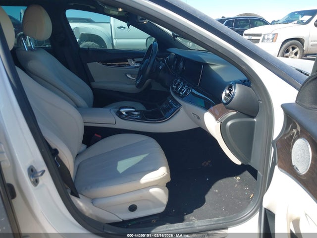 2019 MERCEDES-BENZ E 300 WDDZF4JB7KA508868 Photo 4