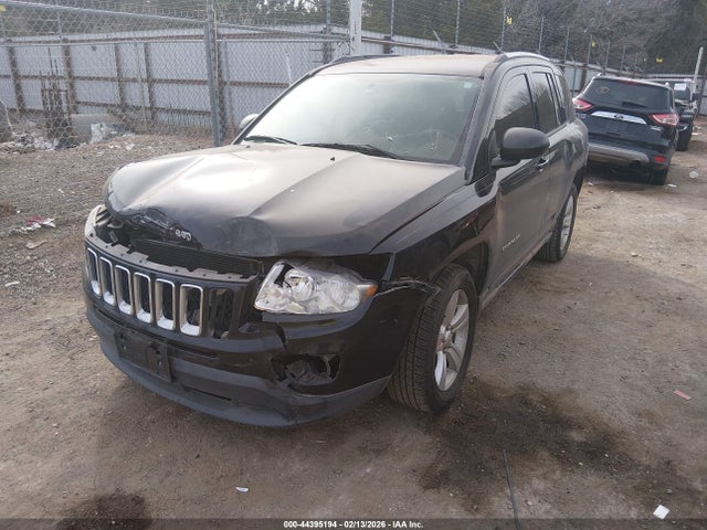 2013 JEEP COMPASS 1C4NJCEB2DD238011 Photo 1