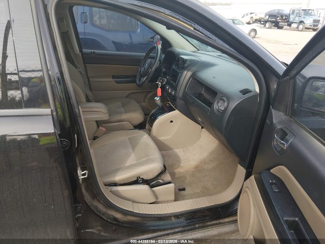 2013 JEEP COMPASS 1C4NJCEB2DD238011 Photo 4