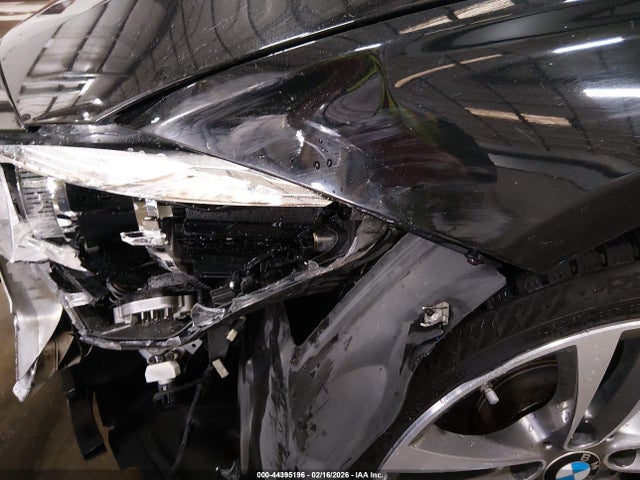 44395196 :رقم المزاد ، WBA8D9G56JNU68703 vin ، 2018 Bmw 330i Xdrive مزاد بيع