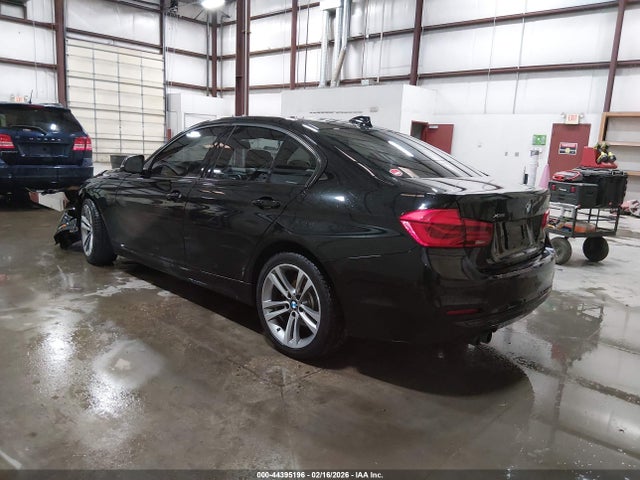 44395196 :رقم المزاد ، WBA8D9G56JNU68703 vin ، 2018 Bmw 330i Xdrive مزاد بيع