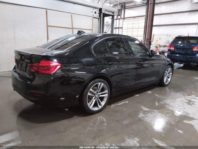44395196 :رقم المزاد ، WBA8D9G56JNU68703 vin ، 2018 Bmw 330i Xdrive مزاد بيع
