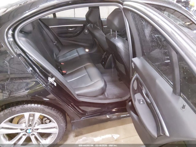44395196 :رقم المزاد ، WBA8D9G56JNU68703 vin ، 2018 Bmw 330i Xdrive مزاد بيع