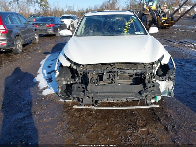 Продажа на аукционе авто 2019 Infiniti Q50 3.0t Luxe, vin: JN1EV7AR8KM554091, номер лота: 44395228