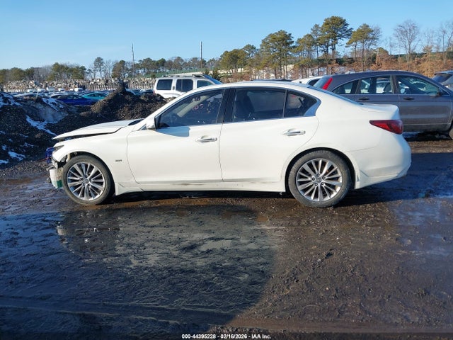 Продажа на аукционе авто 2019 Infiniti Q50 3.0t Luxe, vin: JN1EV7AR8KM554091, номер лота: 44395228