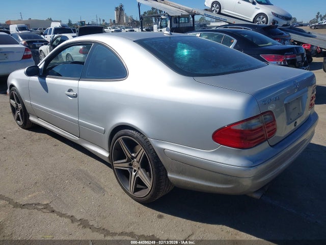 2002 MERCEDES-BENZ CLK 55 AMG WDBLJ74G62T110688 Photo 2