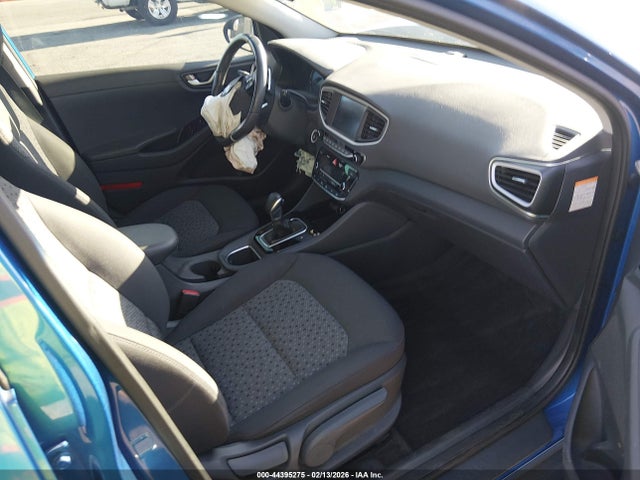 KMHC65LD4JU103239 Hyundai IONIQ PLUG-IN HYBRID
