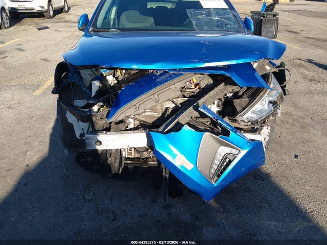 KMHC65LD4JU103239 Hyundai IONIQ PLUG-IN HYBRID