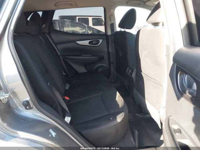 JN1BJ1CP7JW185556 Nissan Rogue Sport S
