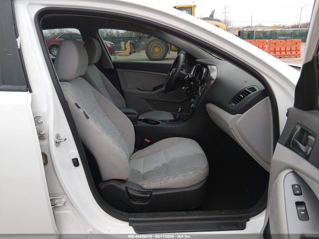 5XXGM4A7XEG314802 KIA Optima Lx