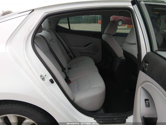 5XXGM4A7XEG314802 KIA Optima Lx