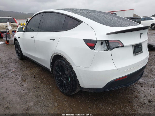 2021 TESLA MODEL Y 5YJYGDEE7MF086988 Photo 2