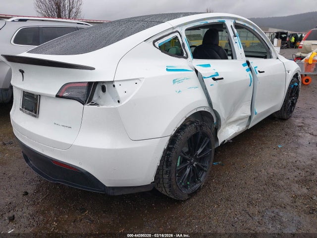 2021 TESLA MODEL Y 5YJYGDEE7MF086988 Photo 3