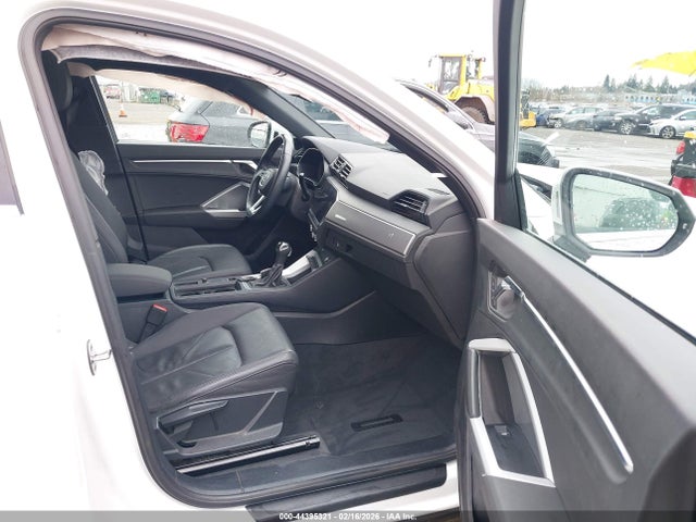 2019 AUDI Q3 WA1AECF36K1070229 Photo 4