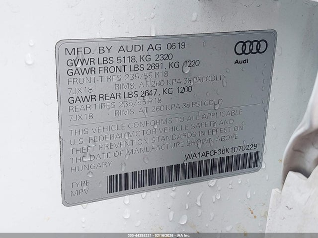 2019 AUDI Q3 WA1AECF36K1070229 Photo 8