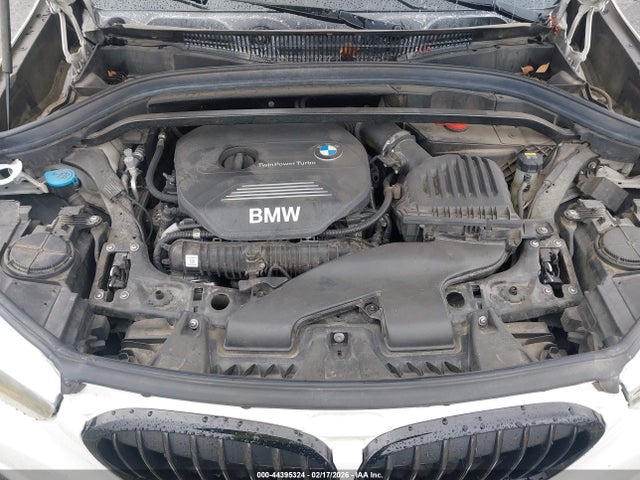 2017 BMW X1 WBXHU7C32H5H37274 Photo 9