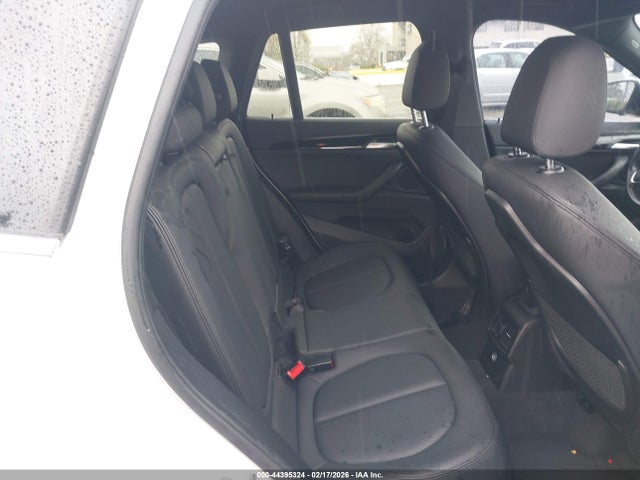 2017 BMW X1 WBXHU7C32H5H37274 Photo 7